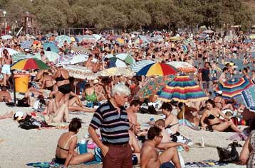 Δριμύτερος επιστρέφει ο καύσωνας