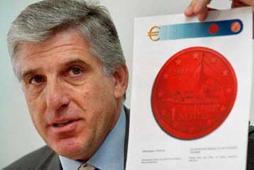 Τη Δευτέρα στη δημοσιότητα το νομοσχέδιο για την ομαλή ένταξη στο ευρώ