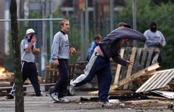 Νέες κινητοποιήσεις εξήγγειλε το Τάγμα της Οράγγης στη Β.Ιρλανδία