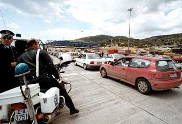 Αυξημένη κίνηση σε δρόμους και λιμάνια – Εργα στην Κακιά Σκάλα