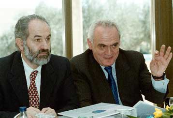 Χάνουν τη βουλευτική έδρα Αποστολάκη, Σακοράφα, Σμπώκος, Μερεντίτη και Τσιαμάκης