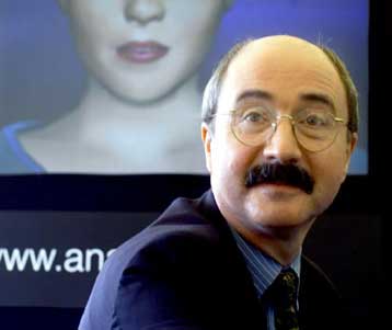 H Ananova αγοράστηκε από την Orange