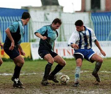 Η Λαμία πανηγυρίζει, η Χαλκίδα κλαίει