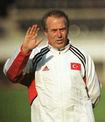 Ο Ντενιζλί άφησε την εθνική Τουρκίας για τη Φενερμπαχτσέ