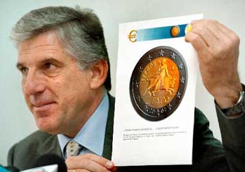 Από την 1η Ιανουαρίου 2001 υποχρεωτική η αναγραφή των τιμών και σε ευρώ