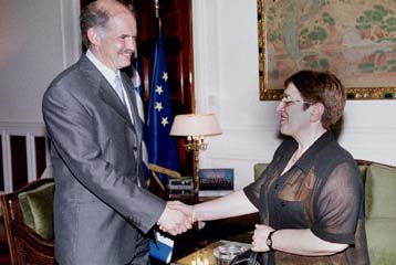 Ενημέρωση εφ όλης της ύλης των πολιτικών αρχηγών από τον υπουργό Εξωτερικών