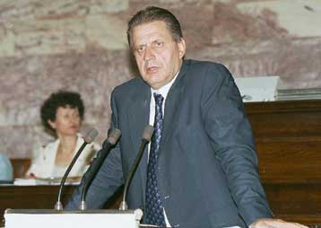 Χωρίς αντιπαραθέσεις η συζήτηση της πρότασης της ΝΔ στη Βουλή για τις ταυτότητες