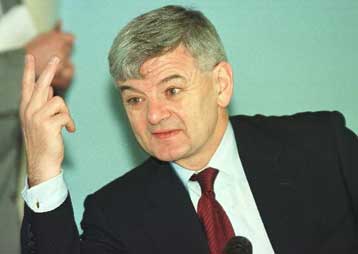 Σύμφωνο Σταθερότητας και για τον Καύκασο προτείνει ο Φίσερ