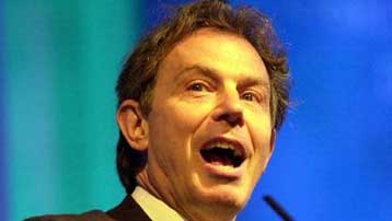 Πιέσεις για υιοθέτηση του ευρώ δέχεται η βρετανική κυβέρνηση