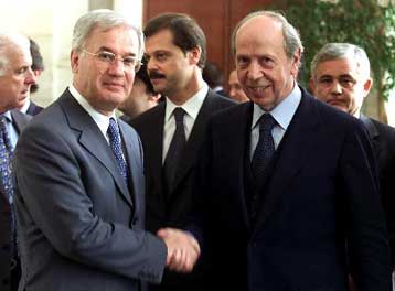 Κατά της καντονοποίησης του Κοσόβου τάσσεται ο Αλβανός υπουργός Εξωτερικών