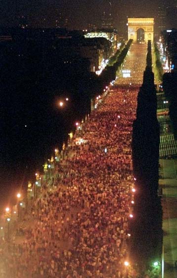 Πρωταθλήτρια… του σύμπαντος η Γαλλία!