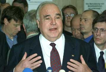 Αρνείται ο Κολ ότι εξαφάνισε αρχεία πριν εγκαταλείψει την εξουσία