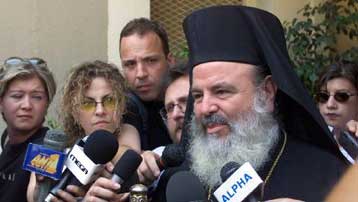 Εμείς δεν ερωτοτροπούμε με την πολιτική εξουσία