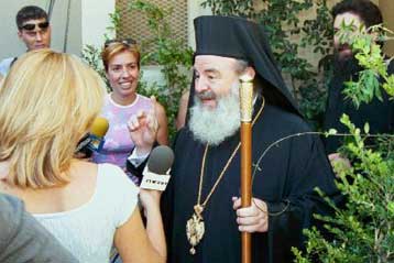 Κήρυγμα αντίστασης στα άνομα συμφέροντα από τον Αρχιεπίσκοπο