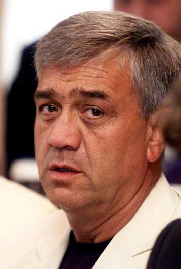 Στον αθλητικό δικαστή Χάντζος και Λουκόπουλος