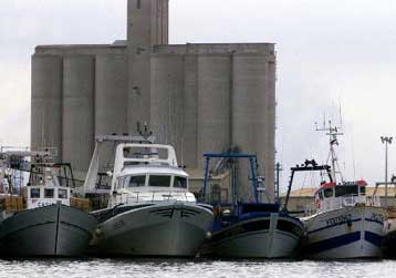 Η αύξηση της τιμής του πετρελαίου οδηγεί σε μαζικές κινητοποιήσεις στη Γαλλία