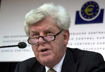 Σε αύξηση των επιτοκίων κατά 0,25% προχώρησε η ΕΚΤ