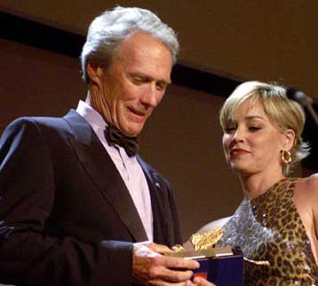 Με τη βράβευση του Κλιντ Ιστγουντ ξεκίνησε το Φεστιβάλ Βενετίας