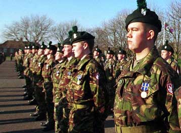 Απελευθερώθηκαν οι πέντε από τους έντεκα Βρετανούς στρατιώτες στη Σιέρα Λεόνε