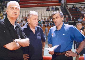 Υψηλούς στόχους έθεσε η γιουγκοσλαβική Oλυμπιακή Επιτροπή για το Σίδνεϊ