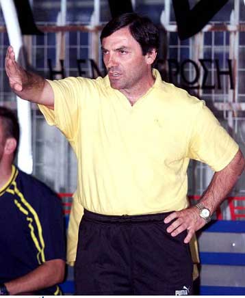 Βρίσκει το δρόμο του ο Αρης, σύμφωνα με τον Τεννέ