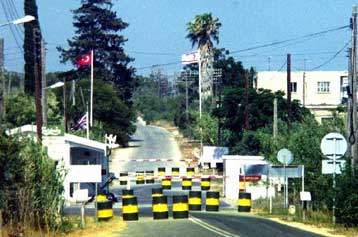 Οργή Ντενκτάς για τη συμμετοχή της Κύπρου στον ευρωστρατό – Προκλητικές δηλώσεις για τα Στροβίλια