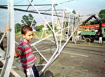 Τα ηλεκτρομαγνητικά πεδία ίσως αυξάνουν την πιθανότητα αυτοκτονίας