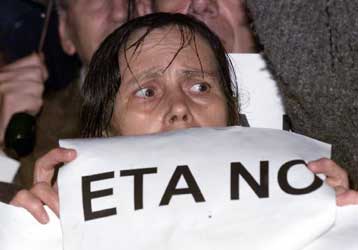 Νέα επίθεση της ΕΤΑ στην Ισπανία με έναν τραυματία