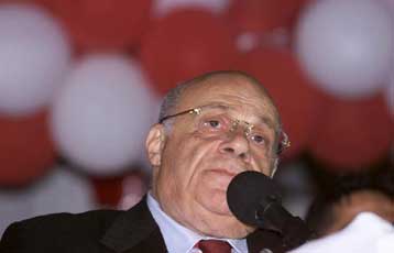 Ιστορική συνάντηση Ελληνοκύπριων επιχειρηματιών με τον Ντενκτάς στα Κατεχόμενα