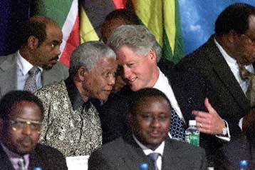 Χωρίς αποτέλεσμα η παρέμβαση Κλίντον για τον τερματισμό της κρίσης στο Μπουρούντι