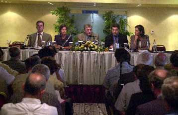 Φρουροί της μεταρρύθμισης του ΕΣΥ στους διαδρόμους των νοσοκομείων