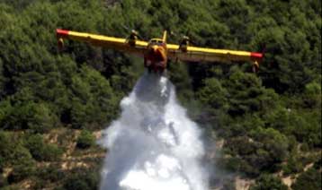 Kαίγεται και η Ισπανία  – Οι φλόγες κυκλώνουν οικισμούς
