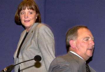 Τη Δευτέρα το νέο επεισόδιο στη διαμάχη Κολ – Σόιμπλε