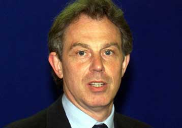 Οργισμένη επιστολή Μπλερ προς Κλίντον για τους υψηλούς φόρους στα βρετανικά προϊόντα