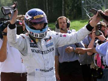 Ο Χάκινεν στην pole position