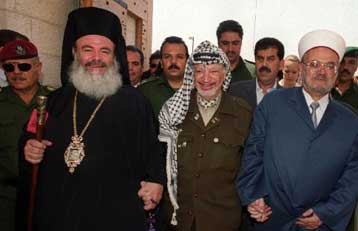 Σε εγκάρδιο κλίμα η συνάντηση του Αρχιεπισκόπου με τον Αραφάτ