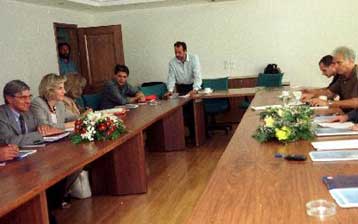 Αναβάθμιση των μικρομεσαίων επιχειρήσεων προανήγγειλε ο υπουργός Εργασίας