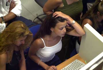 Νέα σημαντική πτώση κατά 1,24% την Παρασκευή στο ΧΑΑ