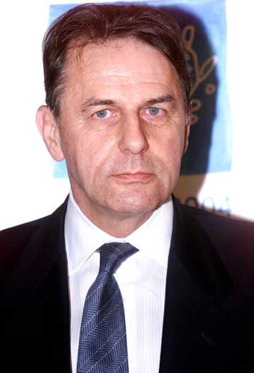 Ναι μεν ικανοποίηση, όχι όμως εφησυχασμός