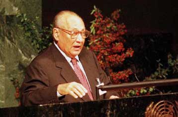 Η Ελλάδα παρακολουθεί τις εξελίξεις στο Κυπριακό, τονίζει ο Ροδουσάκης