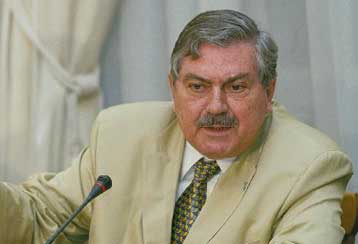 Με σκληρή γλώσσα σχολίασε ο πρόεδρος του Ιδρύματος Ωνάση την επιστολή της Αθηνάς