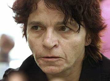 Μπλοκάρουν τους λογαριασμούς των ακροδεξιών οργανώσεων οι Γερμανοί τραπεζίτες