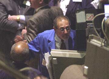 Ενισχυμένοι Nasdaq και Dow Jones στο κλείσιμο της Τετάρτης