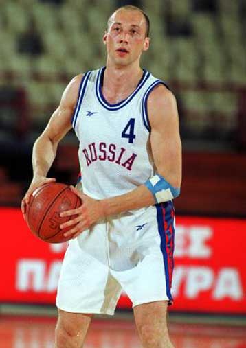 Ο Καράσεφ υπέγραψε στον Ηρακλή