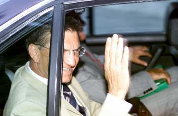 Σύσκεψη υπό τον πρωθυπουργό εν όψει της νέας σχολικής χρονιάς