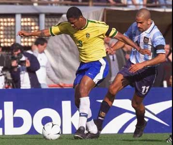 Διαψεύδει η Ιντερ τα σενάρια για Βαμπέτα