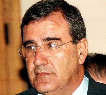 Αντιδρά η κυπριακή κυβέρνηση στο αίτημα Κυπριανού να απευθυνθεί στην ελληνική Βουλή