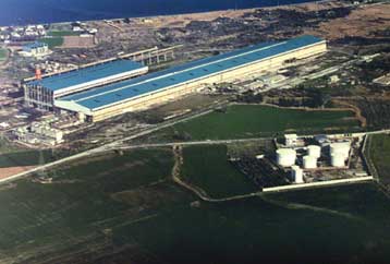 Οι βιομήχανοι της Β.Ελλάδος ενημερώνουν Σημίτη και Καραμανλή για τις ανάγκες της περιοχής