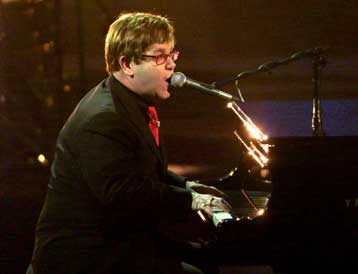 Πολλά και μεγάλα τα ονόματα καλλιτεχνών που έρχονται στην Ελλάδα το Σεπτέμβριο