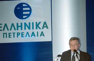 Κινδυνεύουν οι ελληνικές επενδύσεις στην Αλβανία – Προς ναυάγιο η εξαγορά της Global από τα ΕΛΠΕ